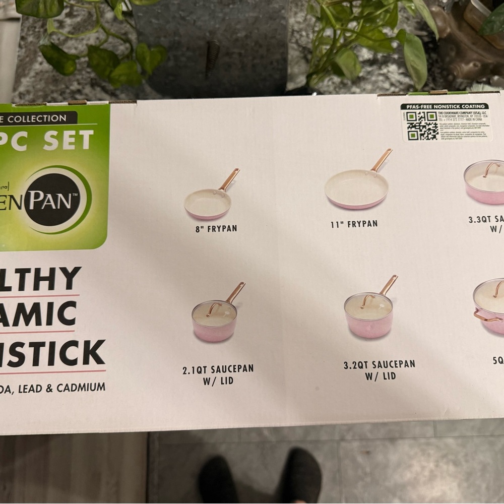 GreenPan Blush Pink Cookware Set - Picture 3 of 5
